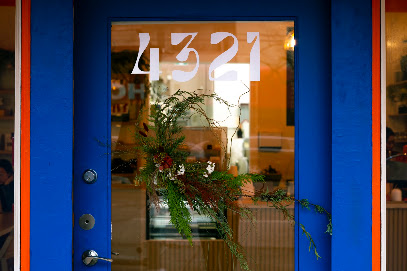 Toña Bakery & Café, Vancouver