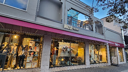 MUJI Robson Street, Vancouver