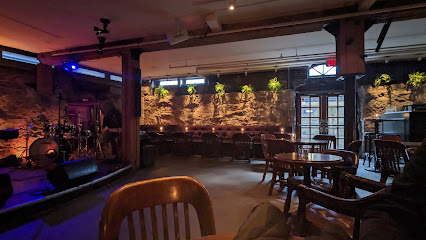 Guilt & Co, Vancouver
