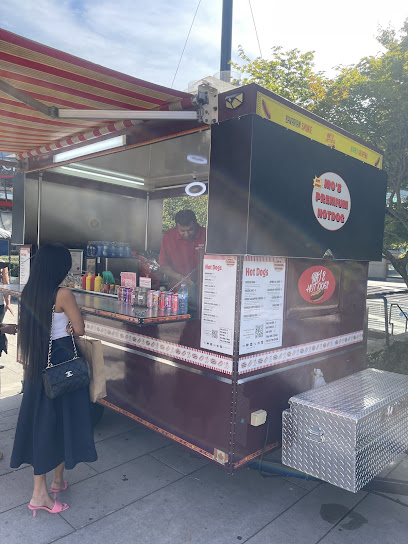 Mo's Hot dog, Vancouver