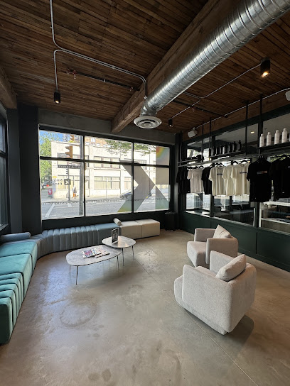Kommunity Fitness, Vancouver