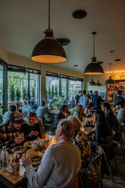 Chupito, Vancouver